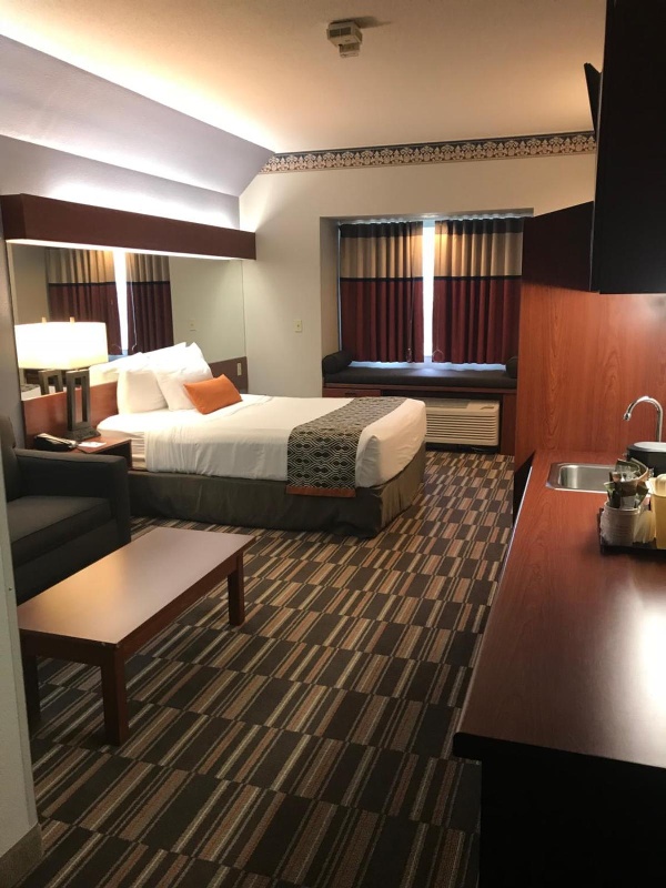 Microtel Inn & Suites By Wyndham Urbandale/Des Moines image 3